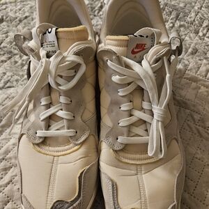 Size 13 - Jordan MA2 Future Beginnings